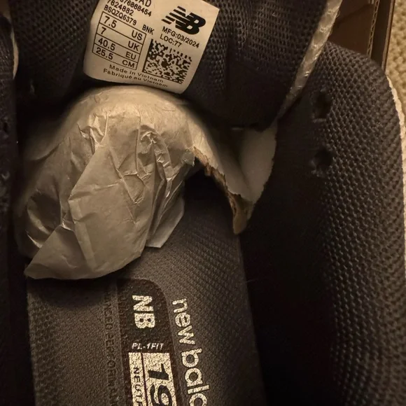 New Balance 1906 Silver Gold Metallic - M1906AD women’s 9.5 - Picture 4 of 9